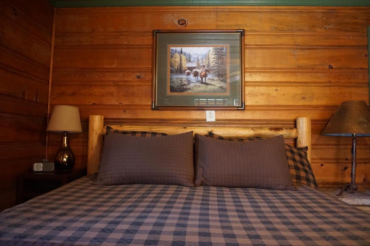 Shaver Lake Village Hotel Dış mekan fotoğraf