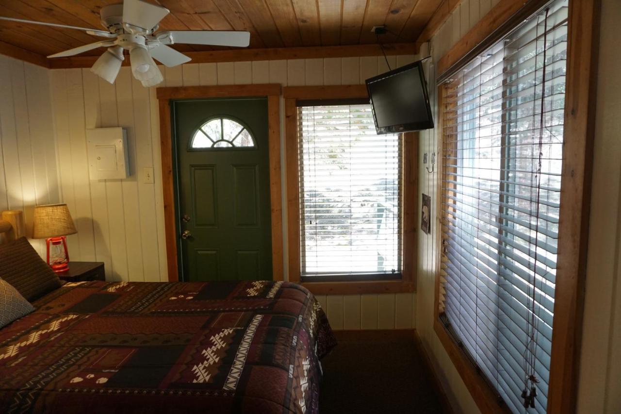 Shaver Lake Village Hotel Dış mekan fotoğraf