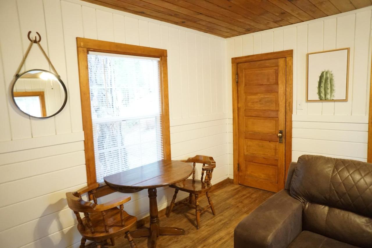 Shaver Lake Village Hotel Dış mekan fotoğraf