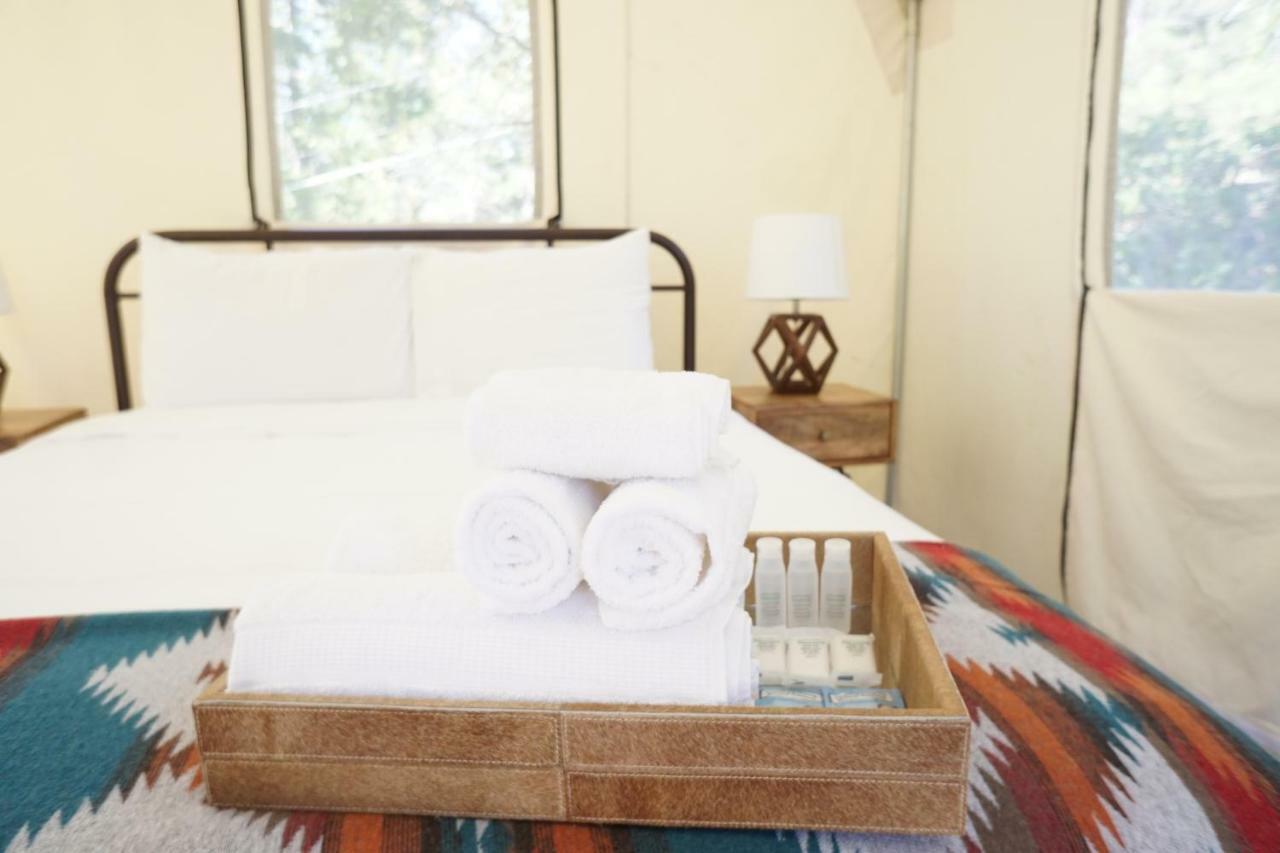 Shaver Lake Village Hotel Dış mekan fotoğraf